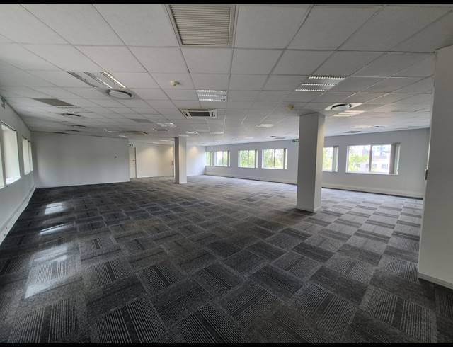 296M² OFFICE TO LET IN SANDTON CENTRAL